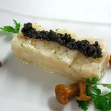 Logis - Le Pont Bernet - 2 étoiles Et Restaurant 3*